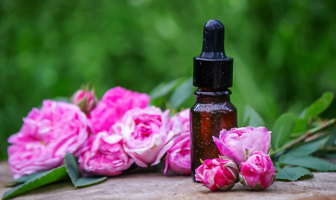 포토 JPG 해외이미지 식물 라이프스타일 꽃잎 꽃 분홍색 백그라운드 잎 꽃무늬 자연 유리 휴식 건강 선물 사람없음 목재 물 뷰티 약 장미 스파 목욕 화장품 벚꽃 마사지 고급 맛 허브 향수 명상 유기농 향기 냄새 아로마 부드러움 아로마테라피 내추럴 에센스 추출 피펫 해외포토 자연요소 나무 웰빙 컬러 컨셉 무늬 재료 의학 재질 실험기구 생활 청결 감각 생태계 테라피 파일형식 이미지허브