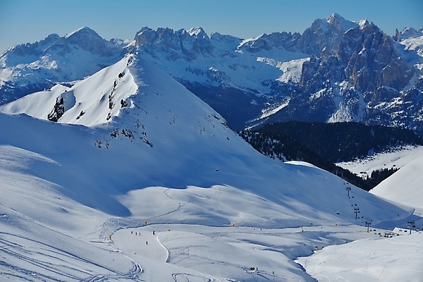 포토 JPG 해외이미지 주간 겨울 사람없음 야외 설원 눈 겨울풍경 설산 눈덮임 해외포토 자연요소 계절 컨셉 날씨 산 눈_날씨 풍경 파일형식 이미지허브