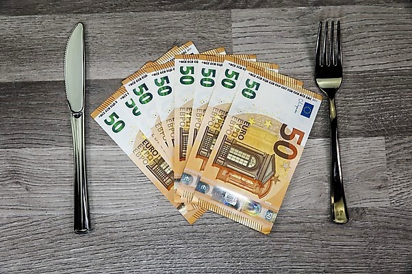 포토 JPG 해외이미지 포크 지폐 사람없음 유로 나이프 해외포토 식기 돈 칼 파일형식 이미지허브