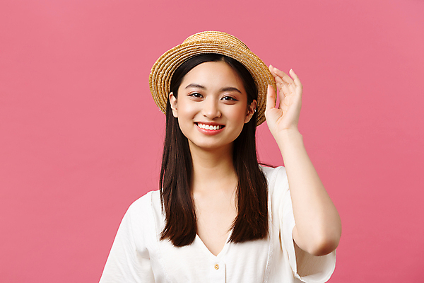 포토 JPG 해외이미지 여자 한명 동양인 상반신 성인 잡기 성인여자한명만 분홍색배경 해외포토 1 분홍색 백그라운드 모션 사람 인종 여자한명만 성인여자만 파일형식 이미지허브