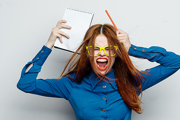 포토 JPG 해외이미지 백인 직업 응시 여자 행복 감정 안경 비즈니스 사업가 성공 한명 미소 사람 성인 사무실 우주 공책 흰색 업무 심볼 경영자 긍정 시트 서명 빨간머리 해외포토 서양인 1 헤어스타일 시선 잡화 컬러 컨셉 문구용품 표정 작업 리더 파일형식 이미지허브