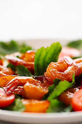 포토 JPG 해외이미지 라이프스타일 접시 배너 음식 잎 다이어트 토마토 채소 새우 파슬리 건강 요리 사람없음 세로 초록색 빛 식당 식사 저녁식사 샐러드 신선 체리 닫기 먹기 허브 해산물 준비 유기농 내추럴 점심식사 루꼴라 채식주의자 카피스페이스 비건 맛있는 해외포토 식물 식기 웰빙 컬러 과일 모션 갑각류 생활 상점 공백 채식 파일형식 이미지허브