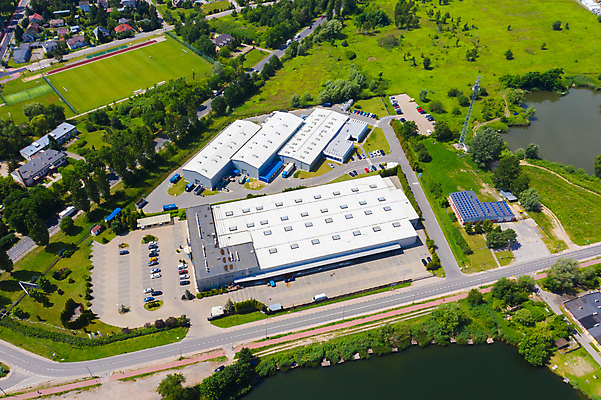 포토 JPG 해외이미지 공원 산업 도로 비즈니스 교통시설 자동차 안테나 사람없음 건물 트럭 화물 도시 센터 역 상품 정상 주식 컨테이너 창고 상업 머리위 지역 트랙터 수납 짐차 무거움 트레일러 물류 슈퍼마켓 드론 분배 수입 터미널 해외포토 건축물 공공시설 길 육상교통 교통 통신 금융 상점 운송업 무게 농기계 시설 특수차량 파일형식 이미지허브