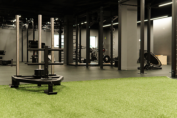 포토 JPG 해외이미지 직업 라이프스타일 스포츠 백그라운드 신체 벤치 실내 건강 사람없음 운동복 운동 힘 아령 장비 센터 연습 클럽 체육관 썰매 돌리기 스타일 크로스핏 해외포토 옷 의자 모션 내부 생활 파일형식 이미지허브