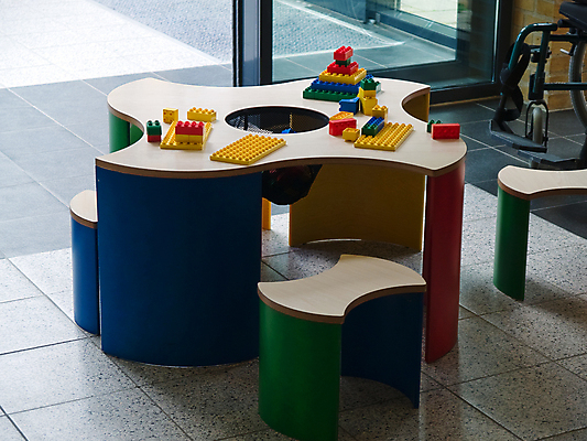 포토 JPG 해외이미지 모양 디자인 교육 조각 가구 컨셉 패턴 놀이 벽돌 사람없음 건물 컬러풀 장난감 노란색 쌓기 침묵 블록 유치원 기쁨 게임 그룹 모서리 연결 플라스틱 큐브 오브젝트 기하학 레고 개발 멀티 엘리먼트 해외포토 건축물 감정 컬러 생활용품 무늬 모션 재질 소리 파일형식 이미지허브