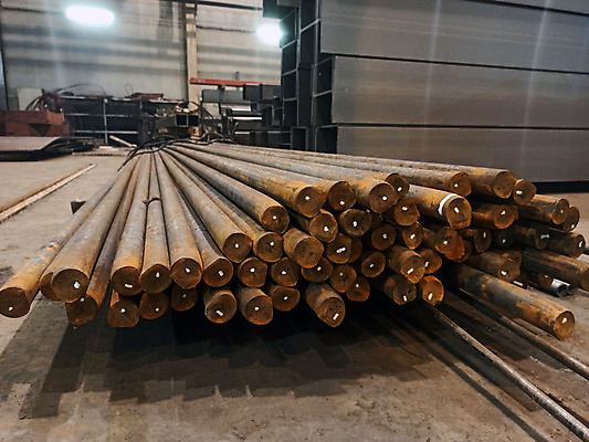 포토 JPG 해외이미지 산업 비즈니스 공장 사람없음 옆모습 금속 장비 공구 업무 원형 작업실 제조 상품 묘사 창고 준비 수납 채널 철강 해외포토 도형 뷰포인트 공업 재질 도구 작업 파일형식 이미지허브