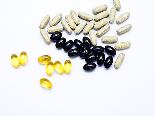 포토 JPG 해외이미지 백그라운드 건강 사람없음 치료 알약 약 고통 수비 약초 질병 자르기 약국 오브젝트 흰배경 처방 쏟아짐 안심 비타민 조제 보충 고립 돌봄 약사 해외포토 감정 의학 모션 육류 흰색 풀_식물 만들기 영양소 파일형식 이미지허브