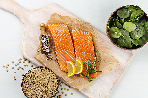 포토 JPG 해외이미지 도마 요리 사람없음 신선 레몬 해산물 연어 시금치 석판 해외포토 채소 과일 주방용품 어류 파일형식 이미지허브