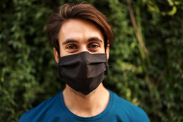 포토 JPG 해외이미지 주간 나무 백인 1 응시 남자 얼굴 자연 건강 가면 한명 안전 사람 야외 초록색 건강관리 호흡기관 호흡 보호 질병 예방 감염 위생관리 그리너리 해외포토 자연요소 서양인 식물 시선 컬러 컨셉 의학 관리 신체부위 장기_의학 생태계 파일형식 트랜드컬러 이미지허브