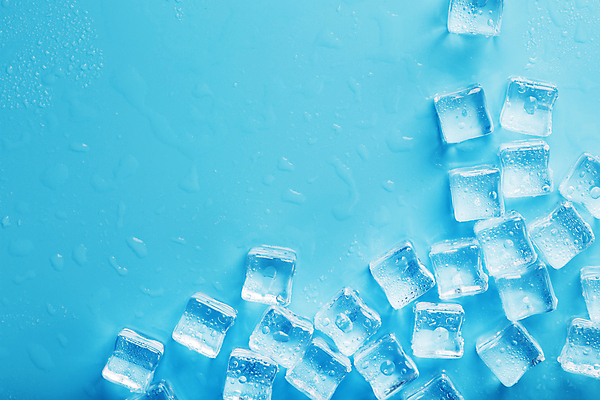 포토 JPG 해외이미지 하늘색 백그라운드 사람없음 얼음 투명 차가움 시원함 큐브 카피스페이스 해외포토 자연요소 파란색 공백 파일형식 이미지허브