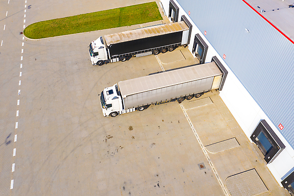 포토 JPG 해외이미지 공원 산업 도로 비즈니스 교통시설 자동차 안테나 사람없음 건물 트럭 화물 도시 센터 상품 정상 주식 컨테이너 창고 무역 상업 머리위 지역 트랙터 수납 짐차 무거움 트레일러 물류 슈퍼마켓 분배 수입 터미널 해외포토 건축물 공공시설 길 육상교통 교통 통신 금융 상점 운송업 무게 농기계 시설 특수차량 파일형식 이미지허브