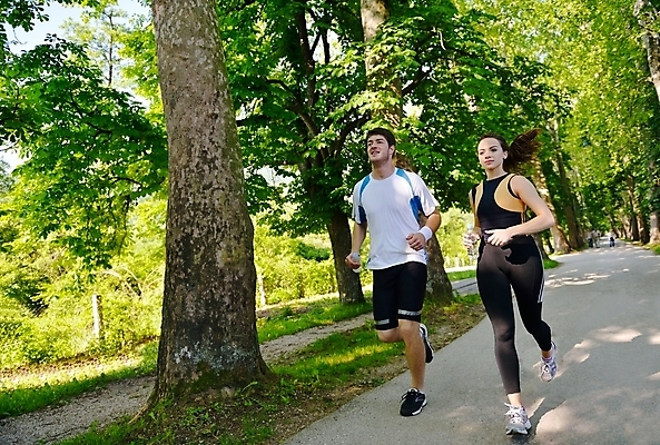 포토 JPG 해외이미지 전신 백인 라이프스타일 커플 여자 남자 행복 아침 성인 야외 두명 달리기 조깅 마라톤 달리기선수 성인만 해외포토 주간 서양인 감정 관계 모션 사람 경기 생활 운동 육상스포츠 육상선수 파일형식 이미지허브