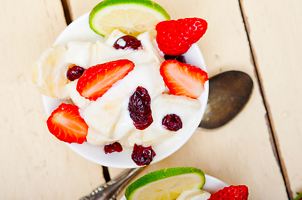 포토 JPG 해외이미지 그릇 딸기 사람없음 숟가락 신선 가득함 라임 크랜베리 요거트볼 해외포토 식기 열매 과일 수저 요거트 파일형식 이미지허브