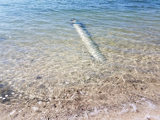 포토 JPG 해외이미지 산업 호수 모래 사람없음 물 강 환경 연못 오염 파이프 튜브 해고 해외포토 자연요소 비즈니스 파일형식 이미지허브