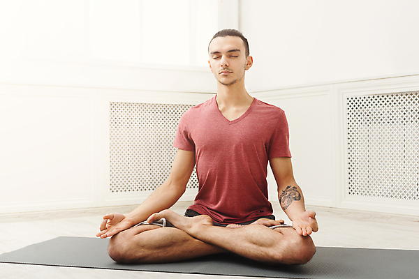 포토 JPG 해외이미지 전신 남자 요가 실내 한명 앉기 성인 앞모습 건강관리 눈감음 요가자세 명상 요가복 성인남자한명만 해외포토 1 웰빙 뷰포인트 포즈 모션 건강 관리 사람 내부 운동복 남자한명만 성인남자만 파일형식 이미지허브