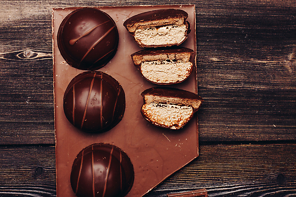 포토 JPG 해외이미지 조각 디저트 사람없음 초콜릿 달콤 나무배경 해외포토 음식 백그라운드 맛 파일형식 이미지허브