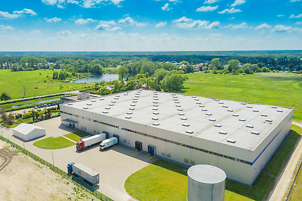 포토 JPG 해외이미지 산업 도로 비즈니스 교통시설 모션 안테나 사람없음 건물 화물 상품 주식 교차로 창고 상업 머리위 지역 트랙터 수납 짐차 무거움 트레일러 슈퍼마켓 수입 조감도 터미널 해외포토 건축물 길 교통 통신 자동차 금융 상점 운송업 무게 농기계 시설 특수차량 파일형식 이미지허브