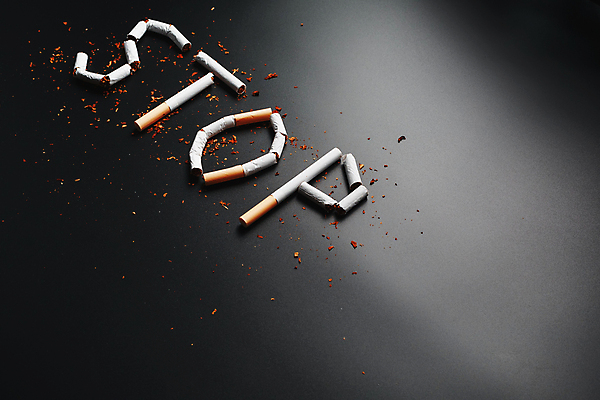 포토 JPG 해외이미지 스튜디오촬영 사람없음 금지 정지 금연 담배꽁초 금연데이 해외포토 기념일 캠페인 모션 담배 실내 사회이슈 파일형식 이미지허브