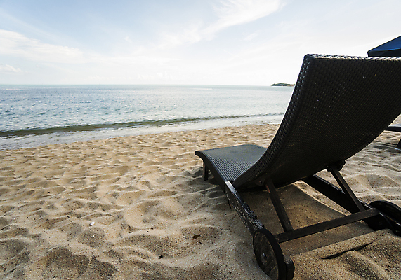 포토 JPG 해외이미지 주간 하늘 해변 사람없음 야외 선베드 해외포토 자연요소 바다 의자 파일형식 이미지허브