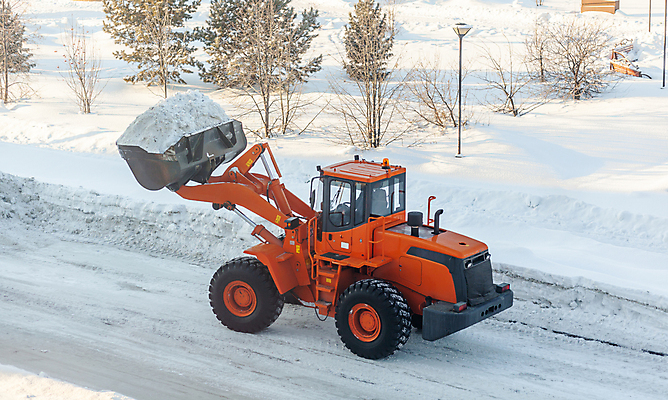 포토 JPG 해외이미지 도로 겨울 자동차 거리 사람없음 야외 장비 청소 눈치우기 제설 제설기 폭설 해외포토 계절 길 육상교통 교통시설 눈_날씨 자연재해 치우기 파일형식 이미지허브