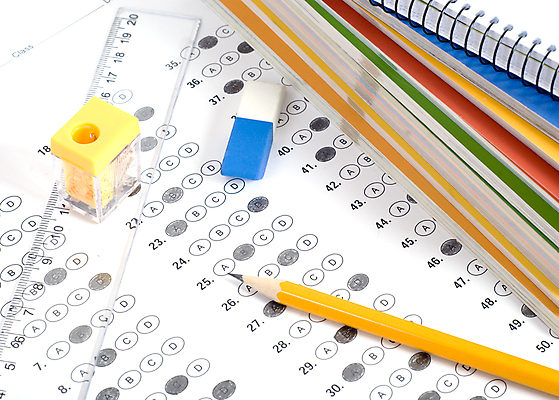 포토 JPG 해외이미지 학생 교육 종이 교실 학교 안내 사람없음 상자 연필 교사 공책 거품 시험 퀴즈 선택 질문 스마트 흔적 옵션 지우개 대학교 서식 성적 문제 실수 평가 삭제 대답 설문지 오류 잘못 지능 많음 해외포토 직업 컨셉 문구용품 학용품 필기구 파일형식 이미지허브