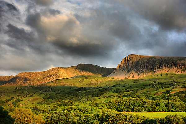 포토 JPG 해외이미지 구름 공원 자연 하늘 웨일즈 산 풍경 사람없음 초록색 파란색 언덕 장면 내추럴 전국 스노도니아 해외포토 자연요소 공공시설 컬러 영국 생태계 파일형식 이미지허브