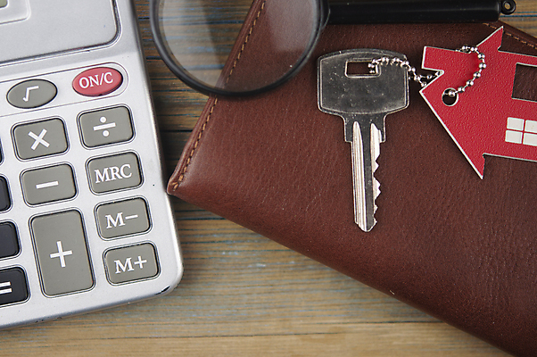 포토 JPG 해외이미지 모델 백그라운드 컨셉 비즈니스 건축양식 탁자 성공 돋보기 열쇠 새로움 주택 사람없음 건물 목재 금융 사무실 장난감 세일 미니어처 계산기 업무 지갑 재산 구매 정상 작음 가죽 철 심볼 분석 오브젝트 사인 검색 보안 투자 위치 보험 대출 개발 렌탈 진짜 집주인 소유 해외포토 나무 건축물 건축 가구 재료 문구용품 안전 경제 쇼핑 모형 장비 작업 크기 주인 파일형식 이미지허브