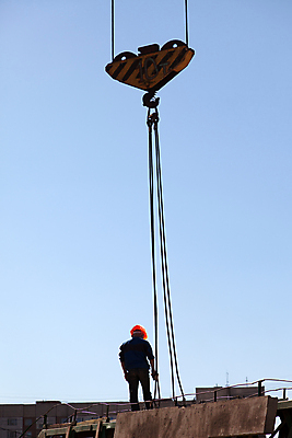 포토 JPG 해외이미지 직업 모자 1 남자 실루엣 산업 비즈니스 건축양식 하늘 노동자 새로움 주택 프레임 안전 사람 성인 사람없음 건물 파란색 장비 공구 잡기 작업 재산 감독 계획 안전모 헬멧 건축가 땅 기중기 공학 개발 건축업자 계약자 업그레이드 조작 진짜 콘크리트 해외포토 건축물 잡화 교육 건축 컬러 컨셉 모션 촬영기법 금융 도구 중장비 안전장비 보호장비 계약 파일형식 이미지허브