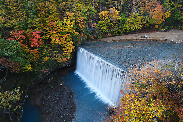 포토 JPG 해외이미지 나무 공원 여행 백그라운드 잎 자연 산 풍경 사람없음 야외 빨간색 초록색 물 강 컬러풀 노란색 환경 골짜기 일본 폭포 가을 신선 개울 숲 댐 내추럴 해외포토 자연요소 식물 계절 공공시설 아시아 컬러 생태계 파일형식 이미지허브