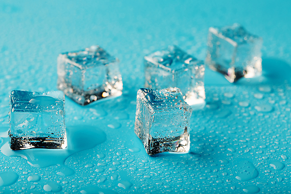 포토 JPG 해외이미지 하늘색 사람없음 얼음 투명 차가움 시원함 큐브 해외포토 자연요소 파란색 파일형식 이미지허브