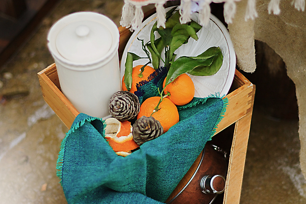 포토 JPG 해외이미지 가구 귤 실내 사람없음 솔방울 해외포토 생활용품 과일 내부 파일형식 이미지허브