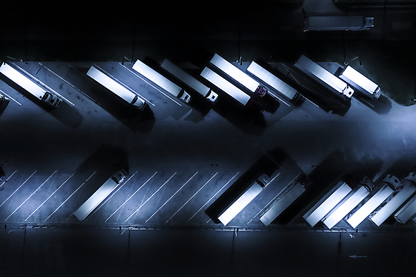 포토 JPG 해외이미지 공원 산업 도로 비즈니스 교통시설 자동차 안테나 사람없음 건물 트럭 화물 도시 센터 역 상품 정상 주식 컨테이너 창고 상업 머리위 지역 트랙터 수납 짐차 무거움 트레일러 물류 슈퍼마켓 드론 분배 수입 터미널 해외포토 건축물 공공시설 길 육상교통 교통 통신 금융 상점 운송업 무게 농기계 시설 특수차량 파일형식 이미지허브