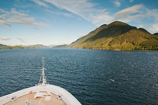 포토 JPG 해외이미지 구름 공원 바다 여행 자연 하늘 휴가 휴식 산 항해 풍경 사람없음 물 여름 파란색 일몰 흰색 만 오픈 큼 크루즈 갑판 활 알래스카 돛대 웅장함 접근 해외포토 자연요소 계절 공공시설 컬러 컨셉 배_교통 노을 미국 크기 생태계 파일형식 이미지허브