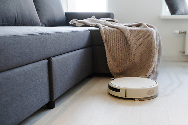 포토 JPG 해외이미지 실내 사람없음 소파 청결 방 담요 청소 스마트 청소로봇 해외포토 컨셉 의자 내부 위생 로봇 파일형식 이미지허브