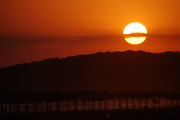 포토 JPG 해외이미지 자연 하늘 아침 사람없음 야외 태양 일출 어둠 해외포토 주간 자연요소 노을 생태계 파일형식 이미지허브