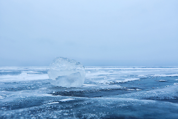 포토 JPG 해외이미지 구름 계절 호수 분홍색 여행 겨울 자연 하늘 날씨 풍경 사람없음 야외 물 파란색 냉동 얼음 일몰 블록 추위 투명 균열 빙하 러시아 1월 2월 빙원 시베리아 해외포토 자연요소 유럽 컬러 모션 노을 날짜 생태계 파일형식 이미지허브