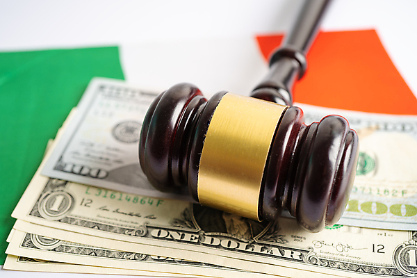 포토 JPG 해외이미지 스튜디오촬영 지폐 사람없음 달러 의사봉 이탈리아국기 해외포토 돈 실내 국기 파일형식 이미지허브