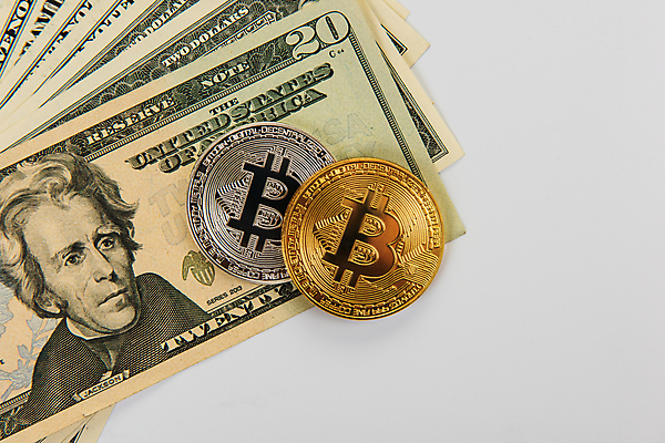 포토 JPG 해외이미지 스튜디오촬영 사람없음 달러 동전 금색 은색 돈더미 가상화폐 해외포토 컬러 돈 실내 파일형식 더미 이미지허브