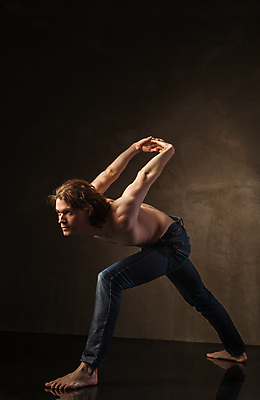 포토 JPG 해외이미지 모델 남자 스포츠 포즈 백그라운드 이동 모션 기술 건강 한명 사람 소년 성인 10대 달리기 운동 유행 점프 검은색 스트레칭 공연 연주자 댄서 흰색 춤 우아함 묘기 시원함 유연 발레 근육질 체조 에어로빅 곡예사 그런지 단아함 스타일 해외포토 직업 1 어린이 컬러 컨셉 청소년 근육 문화예술 이벤트 음악가 몸매 파일형식 이미지허브