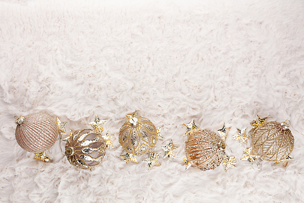 포토 JPG 해외이미지 별 크리스마스장식 크리스마스 겨울 털 실내 사람없음 하이앵글 오브젝트 일렬 별모형 오너먼트 해외포토 자연요소 계절 기념일 뷰포인트 내부 모형 파일형식 이미지허브