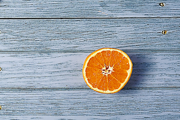 포토 JPG 해외이미지 계절 음료 음식 조각 잎 다이어트 오렌지 과일 자연 유리 탁자 귤 나선형 건강 사람없음 목재 초록색 빛 식사 주스 에너지 소용돌이 껍질 흰색 신선 원형 달콤 오렌지주스 먹기 피부 오브젝트 유기농 날것 내추럴 숙성 핸드메이드 해외포토 도형 나무 식물 웰빙 컬러 가구 무늬 재료 모션 재질 신체부위 회오리 맛 과일주스 생태계 파일형식 이미지허브