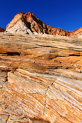 포토 JPG 해외이미지 공원 여행 자연 산 건조 풍경 사람없음 야외 빨간색 환경 미국 사막 바위 기둥 황무지 먼지 장면 지역 암초 서식지 국회 내추럴 감탄 생태학 울퉁불퉁 전국 해외포토 공공시설 교육 건축 컬러 북아메리카 돌_바위 생태계 파일형식 이미지허브