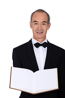 포토 JPG 해외이미지 백인 직업 남자 행복 음식 노동자 서브 한명 미소 사람 정장 턱시도 성인 식당 기쁨 흰색 잡기 업무 도움 선택 종업원 웨이터 고객 스마트 서비스 메뉴 질서 보여주기 계산서 서버 정중 탈모 세련 해외포토 서양인 1 옷 감정 컬러 컨셉 모션 표정 상점 예절 작업 증상 파일형식 이미지허브