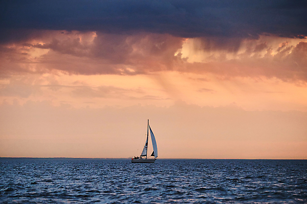 포토 JPG 해외이미지 구름 물결 파도 바다 분홍색 백그라운드 요트 자연 하늘 표면 날씨 휴식 항해 파노라마 풍경 사람없음 물 빛 컬러풀 햇빛 태양 반사 환경 고요 황혼 일몰 액체 보트 떨어짐 저녁 크루즈 질감 폭풍 뇌우 터키석 폭풍우 수평선 해외포토 자연요소 컬러 컨셉 배_교통 촬영기법 노을 비_날씨 야간 보석 자연재해 생태계 파일형식 이미지허브