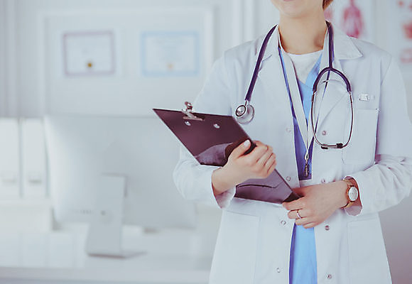 포토 JPG 해외이미지 여자 의학 청진기 실내 한명 들기 상반신 성인 앞모습 의사 서류판 성인여자한명만 해외포토 1 뷰포인트 의료기기 모션 사람 내부 사무용품 의료진 여자한명만 성인여자만 파일형식 이미지허브