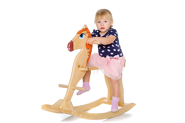 포토 JPG 해외이미지 행복 어린이 스포츠 의자 놀이 휴가 휴식 한명 미소 사람 앉기 취미 내부 목재 장난감 유행 유치원 활발 방 수확 게임 흰색 아기 승차 만족 그네 고립 라이더 해외포토 나무 1 교육 감정 컬러 가구 컨셉 농업 재료 모션 표정 파일형식 이미지허브