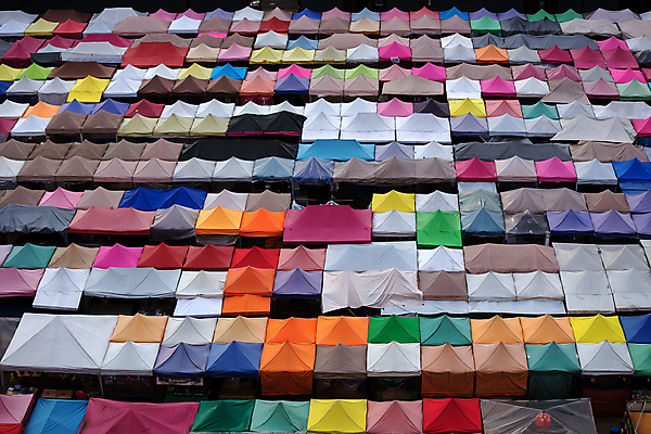 포토 JPG 해외이미지 아시아 음식 백그라운드 비즈니스 건축양식 태국 벽지 거리 텐트 동양인 사람없음 야외 건물 빛 도시풍경 컬러풀 세일 상점 새벽 시장 정상 야간 작음 무역 질감 방콕 장면 시끄러움 소매 렌탈 매각 인기 해외포토 자연요소 건축물 건축 나라 산업 컬러 캠핑도구 인종 풍경 도시 크기 파일형식 이미지허브