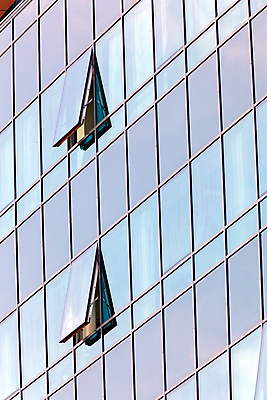 포토 JPG 해외이미지 구름 디자인 외관 벽 백그라운드 회사 비즈니스 건축양식 창문 유리 하늘 추상 미래 새로움 사람없음 건물 금융 파란색 빛 사무실 반사 노란색 탑 고층빌딩 거울 도시 센터 재산 도심 야간 큼 질감 투자 빛망울 진짜 철강 해외포토 자연요소 건축물 건축 컬러 컨셉 무늬 재질 빌딩 경제 크기 파일형식 이미지허브