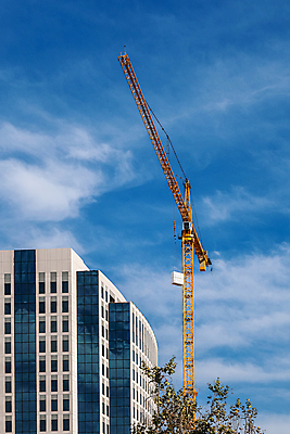 포토 JPG 해외이미지 디자인 외관 산업 비즈니스 건축양식 창문 유리 하늘 새로움 사람없음 건물 파란색 사무실 탑 고층빌딩 장비 도시 작업 도심 큼 땅 기중기 공학 개발 철강 프로젝트 해외포토 건축물 교육 건축 컬러 컨셉 재질 빌딩 중장비 크기 파일형식 이미지허브