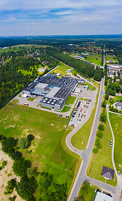 포토 JPG 해외이미지 공원 산업 도로 비즈니스 교통시설 자동차 안테나 사람없음 건물 트럭 화물 도시 센터 역 상품 정상 주식 컨테이너 창고 상업 머리위 지역 트랙터 수납 짐차 무거움 트레일러 물류 슈퍼마켓 드론 분배 수입 터미널 해외포토 건축물 공공시설 길 육상교통 교통 통신 금융 상점 운송업 무게 농기계 시설 특수차량 파일형식 이미지허브